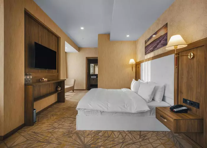 هتل رویال تولیپ اند کازینو تفلیس